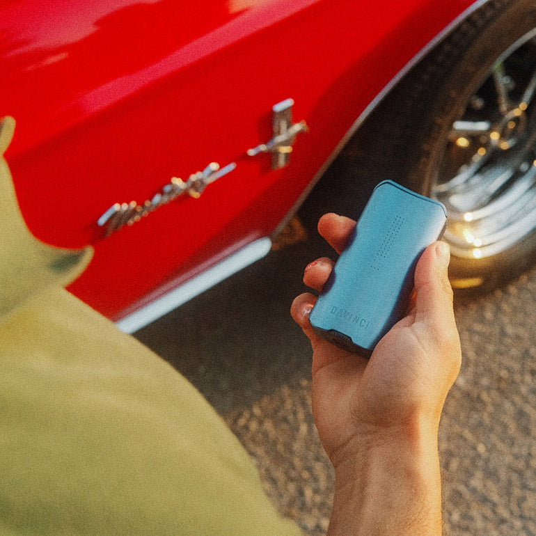 Davinci IQ2 Vaporizer Größe in der Hand