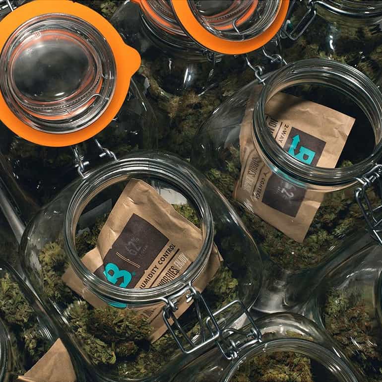 62-Boveda-8-Gramm-Pack-uk-Glas