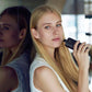 Airvape Legacy Vaporizer Größe in der Hand einer Frau
