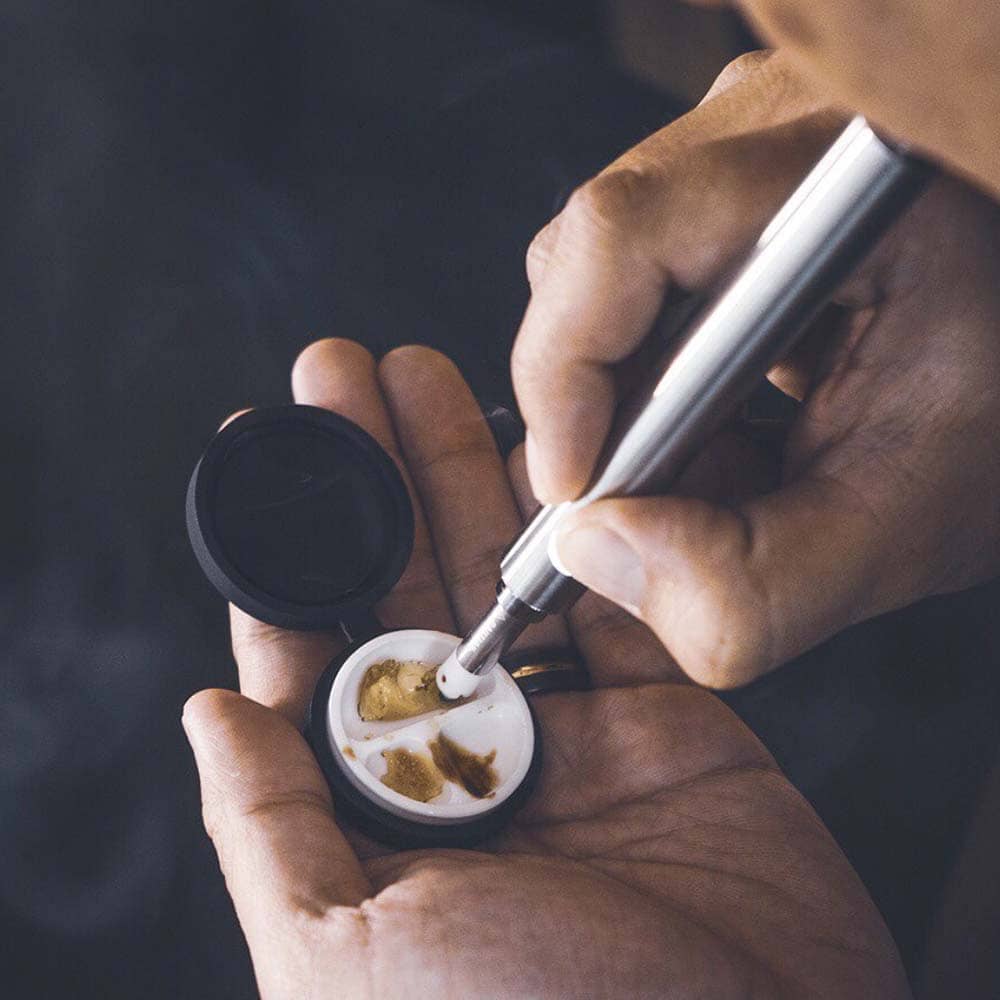 Linx Ares Honey-Stroh Dabbing