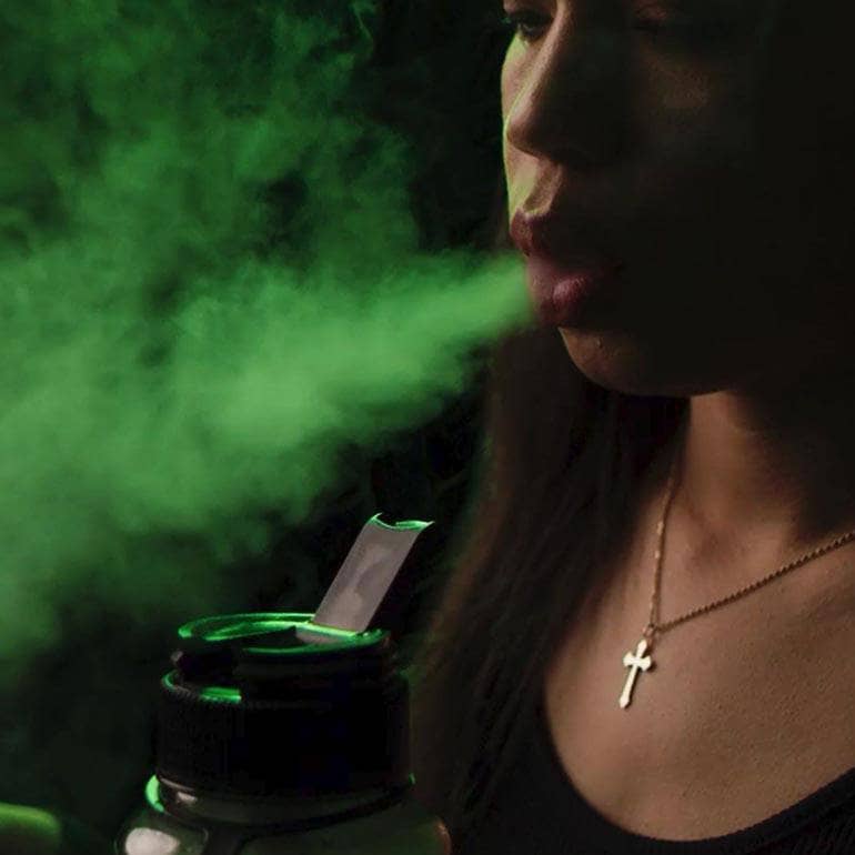 Puffco Budsy Water Bottle Bong Ireland